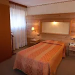 Pavillon 4* קורמאיור