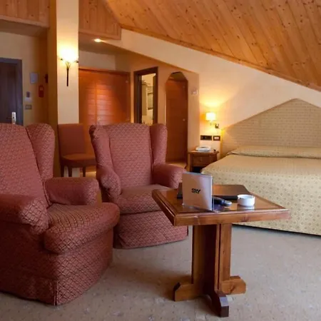 Pavillon Hotel 4*