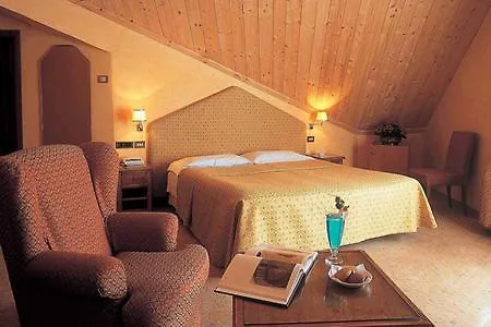 Pavillon 4* 库马约尔